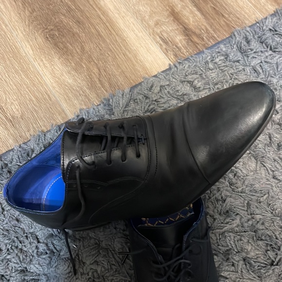 Ted Backer - Picture 2 of 2